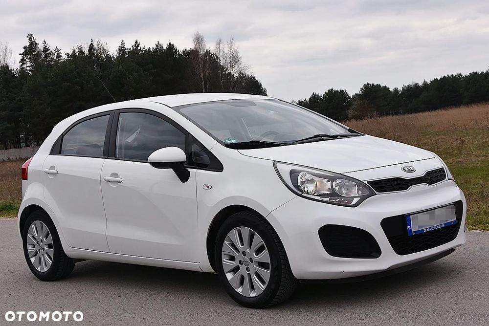 Kia Rio 1.2 M - 10