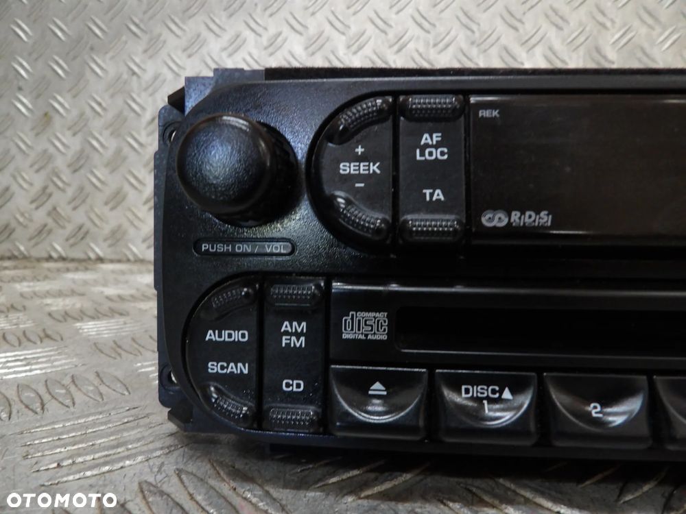 JEEP CHEROKEE KJ LIFT RADIO CD KOD - 2