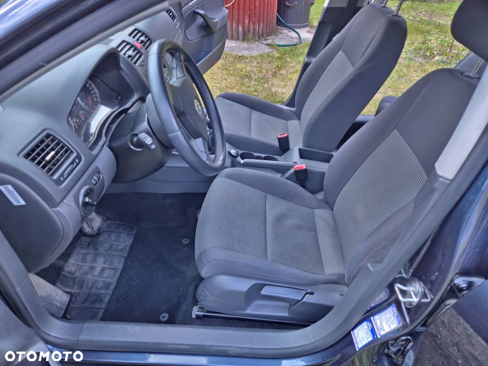 Volkswagen Golf 1.6 Trendline - 6