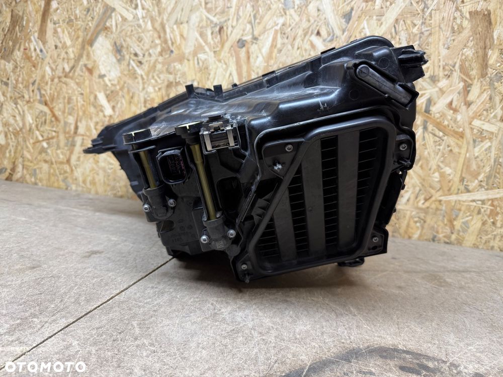 LAMPA PRZÓD PRAWA PRZEDNIA PRAWA MATRIX AUDI Q3 II 83A 83A941036 - 8