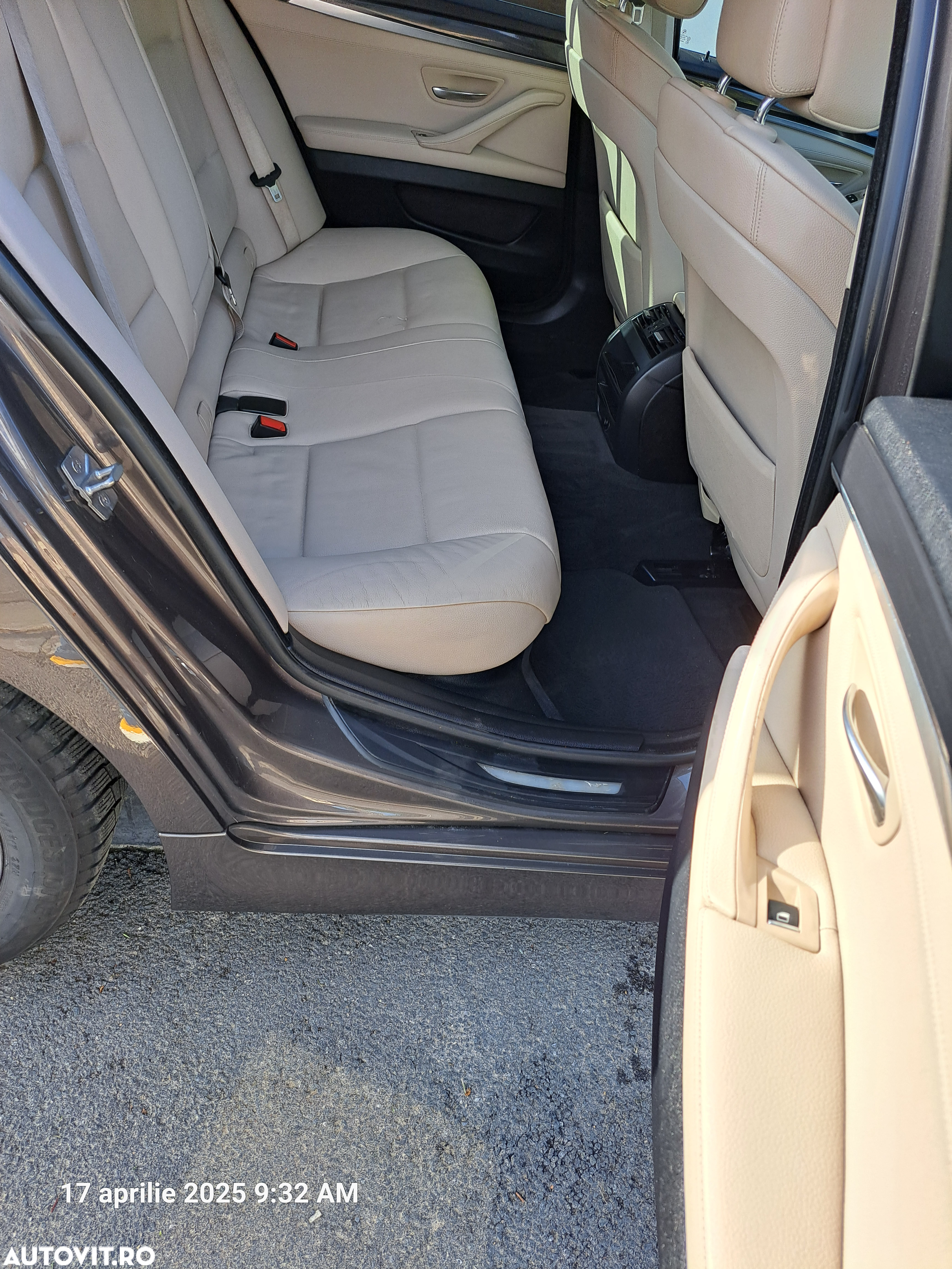 BMW Seria 5 520d Touring - 9
