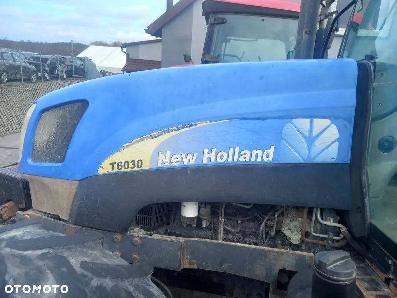 Wsporniki mocowanie wzmocnienie rama ciągnika New Holland T6030 - 1