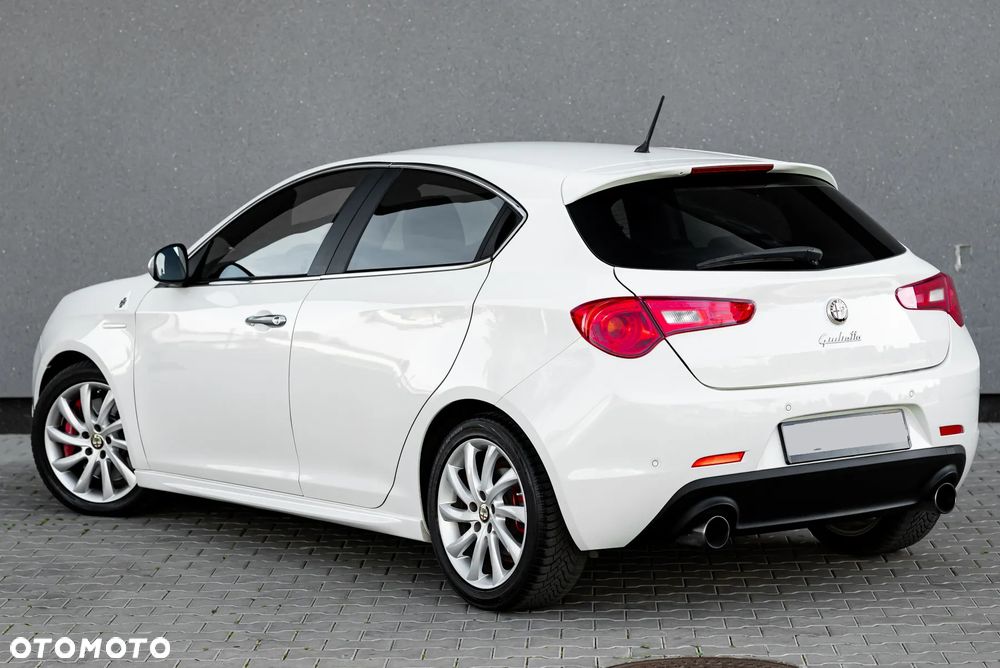 Alfa Romeo Giulietta 1750 TBi Quadrifoglio Verde - 13