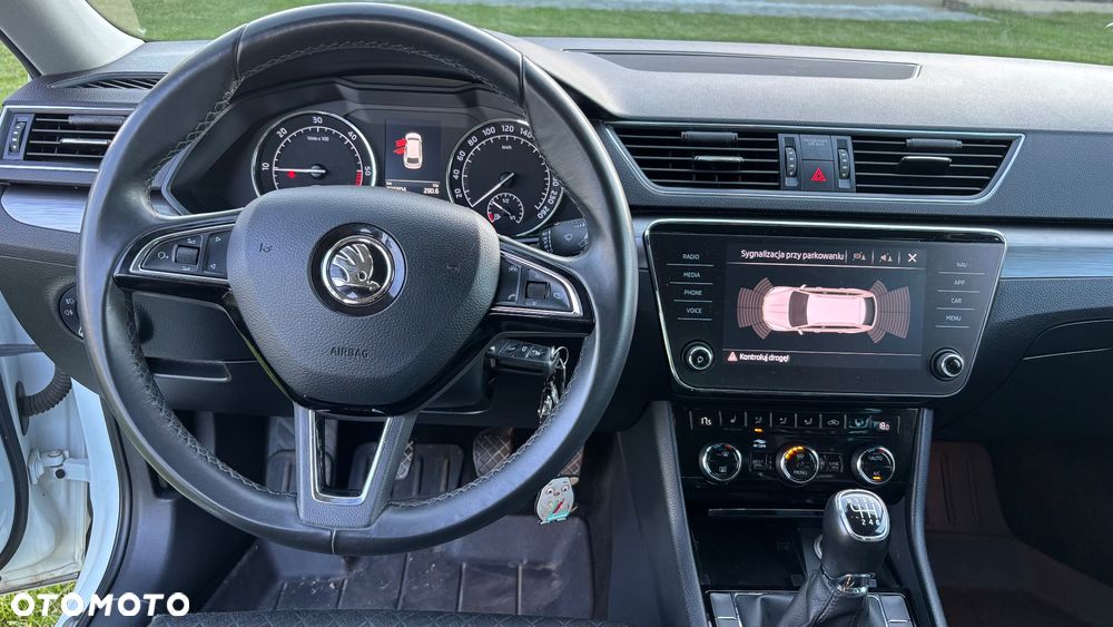 Skoda Superb 2.0 TDI Style - 8