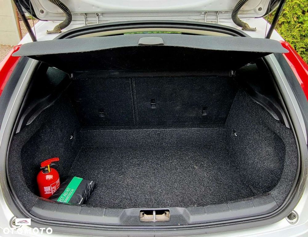 Volvo V40 - 21