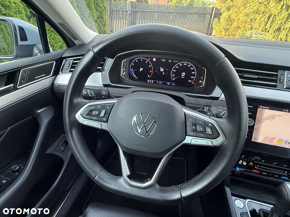 Volkswagen Passat 2.0 TSI Elegance DSG - 27