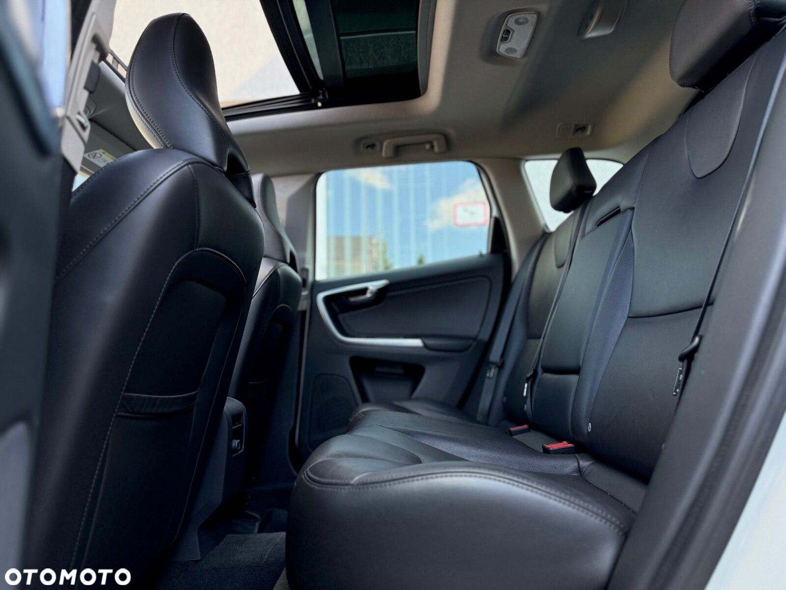 Volvo XC 60 D3 Drive-E Summum - 10