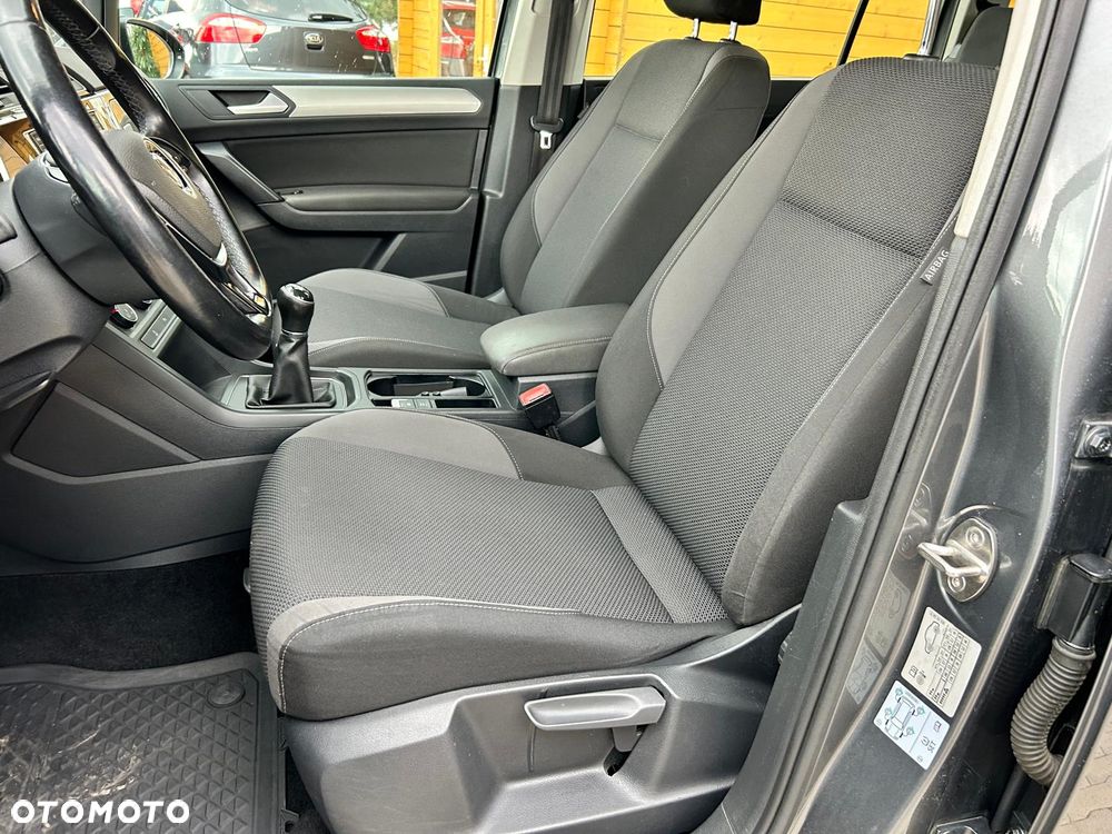 Volkswagen Touran 1.6 TDI BMT Trendline - 18