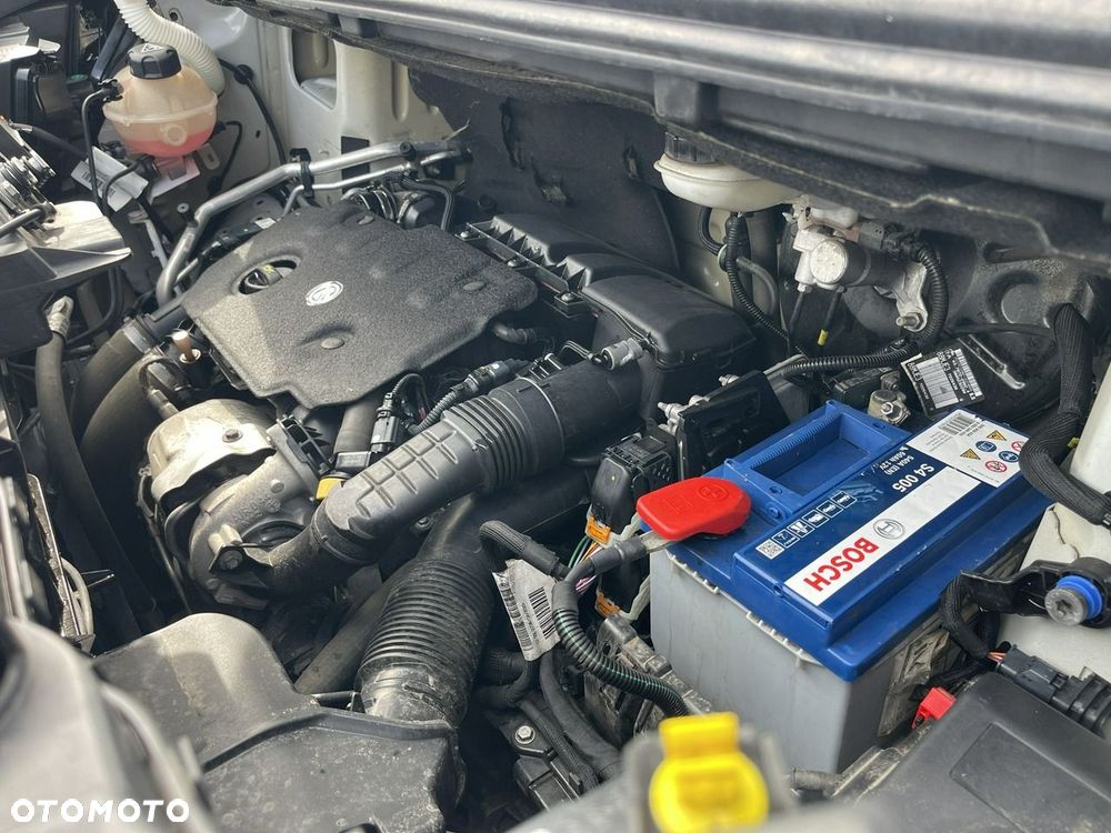 Opel Vivaro - 17
