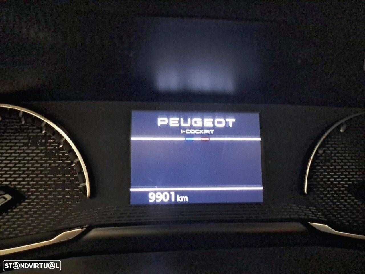 Peugeot 2008 1.2 PureTech Style - 13