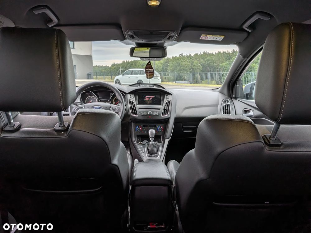 Ford Focus 2.0 TDCi ST-2 - 7