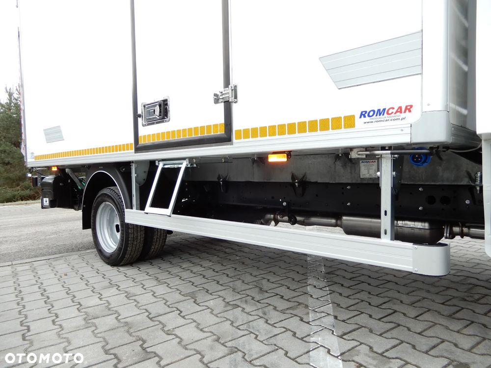 Iveco DAILY 50C18 Chłodnia -20*C+30*C WINDA ZAŁADOWCZA 1000 Kg Udźwigu DHOLLANDIA Boczne Drzwi Agregat Zasilany Na Postoju V230  Funkcja Grzania WZMACNIANY Rozstaw Osi 4100 mm Stan Auta Jak Nowy POLECAM - 12