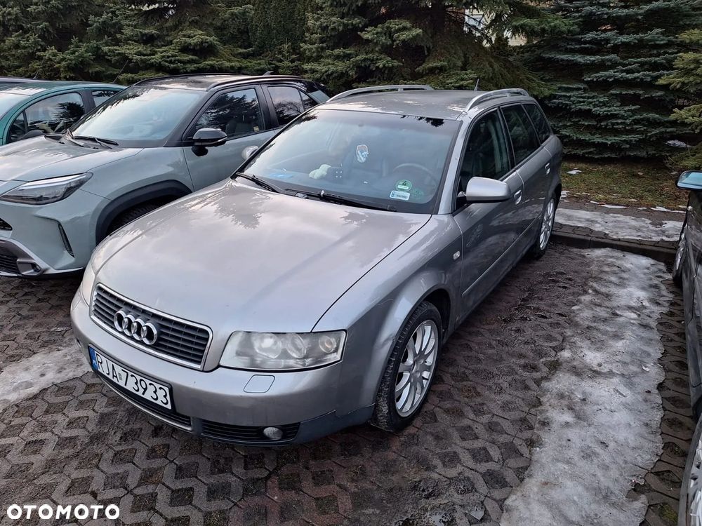 Audi A4 Avant - 1