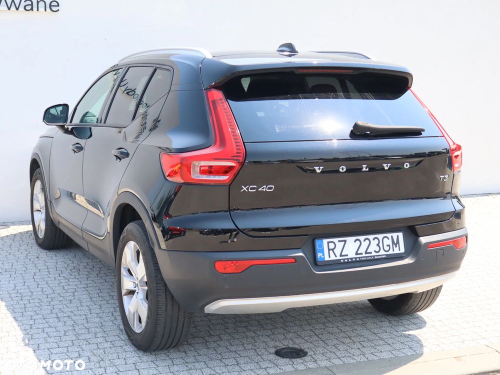 Volvo XC 40 T3 Momentum Pro - 7