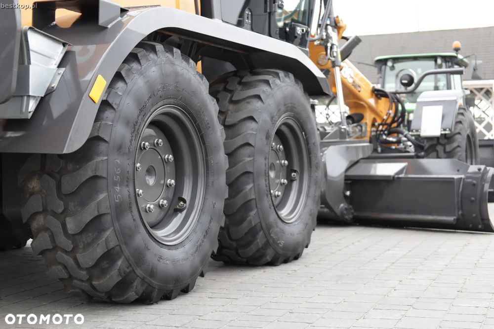 Case 836C AWD - 8