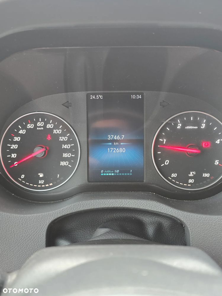 Mercedes-Benz Sprinter - 6