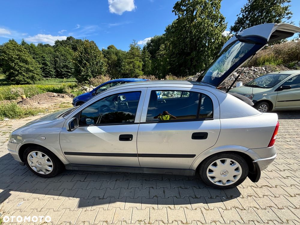 Opel Astra - 12