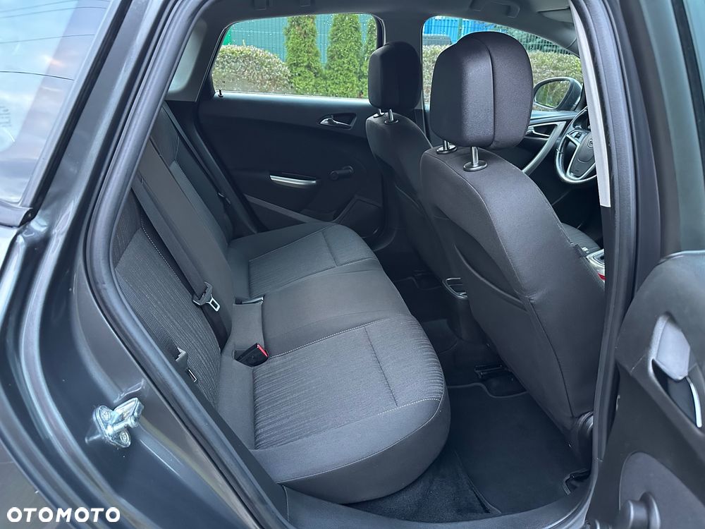 Opel Astra 1.4 - 15