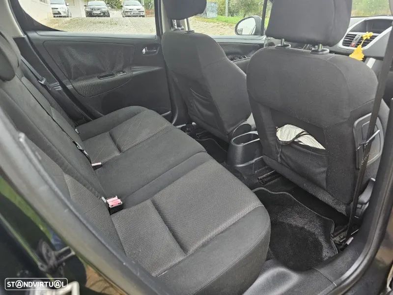 Peugeot 207 1.4 16V Trendy - 18