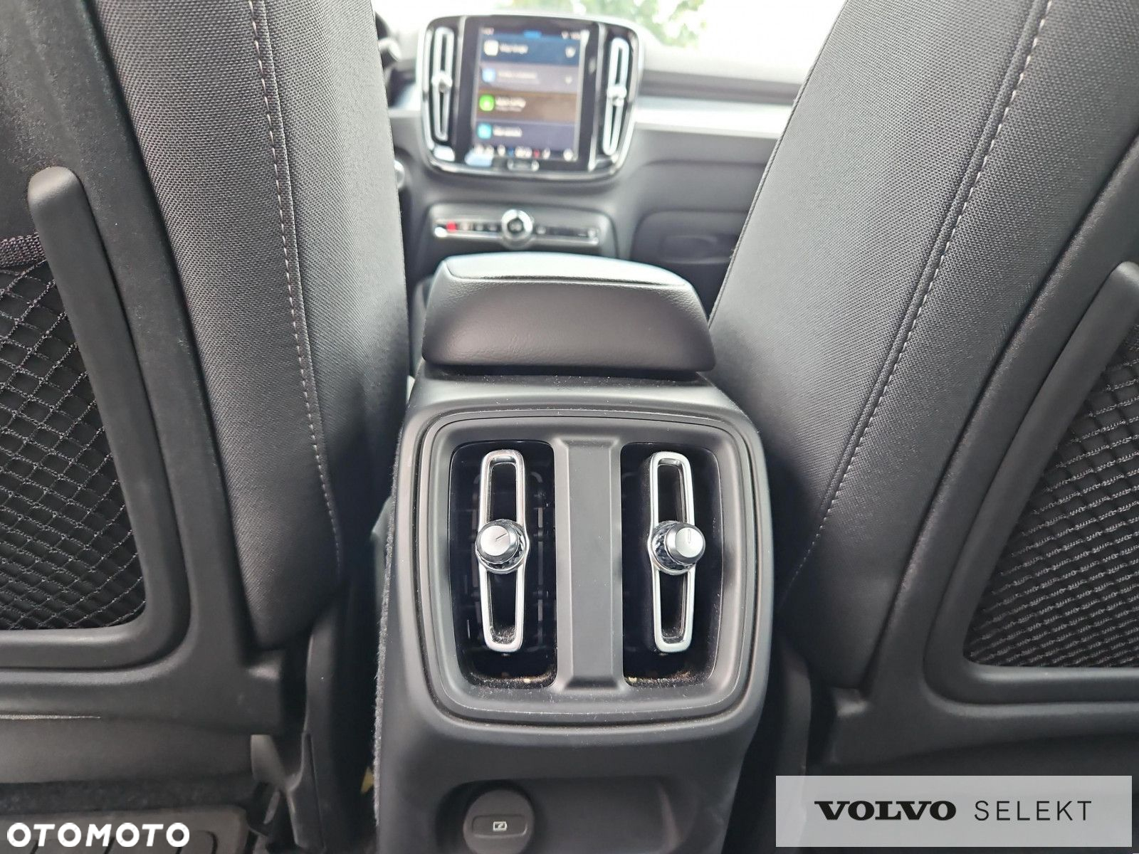 Volvo XC 40 - 26
