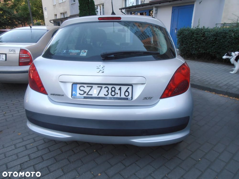 Peugeot 207 - 2