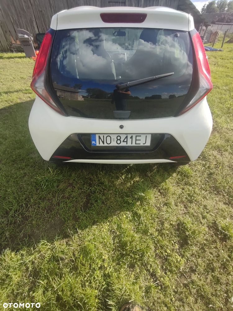 Toyota Aygo 1.0 VVT-i Color Edition - 4