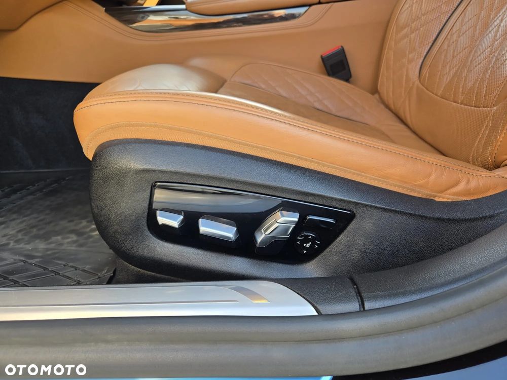 BMW Seria 7 750d xDrive - 16