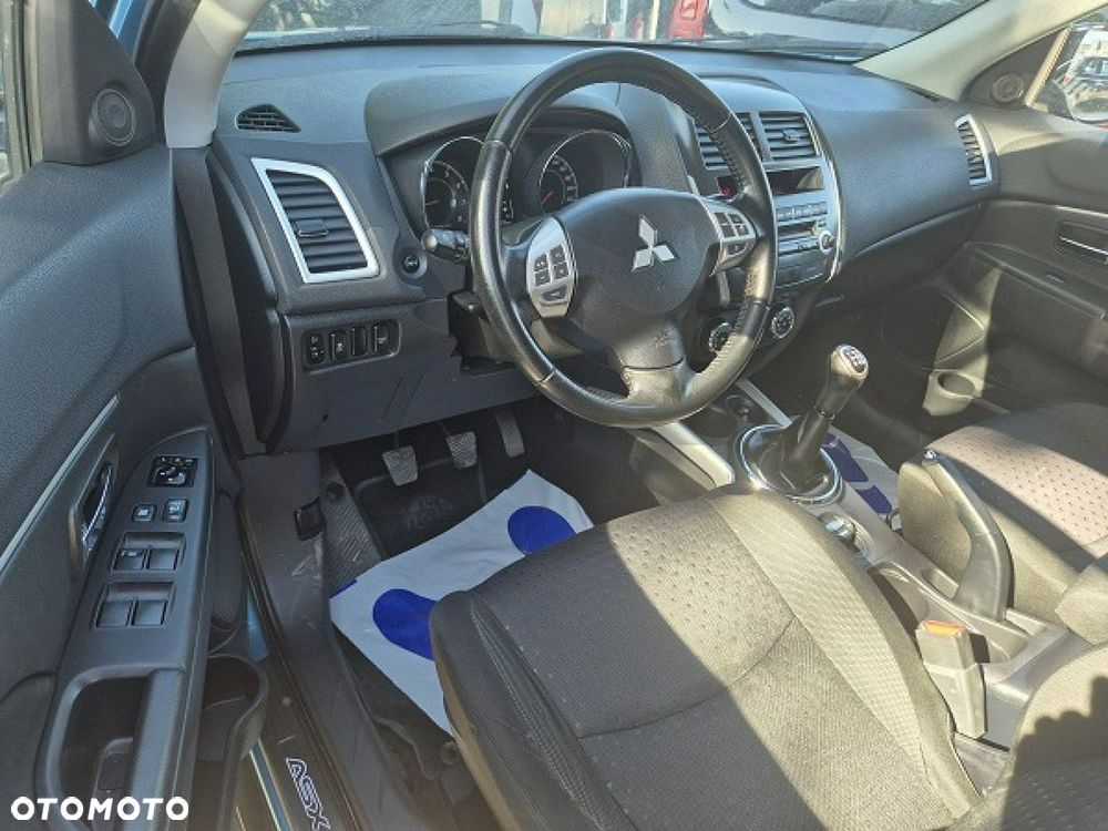 Mitsubishi ASX - 12