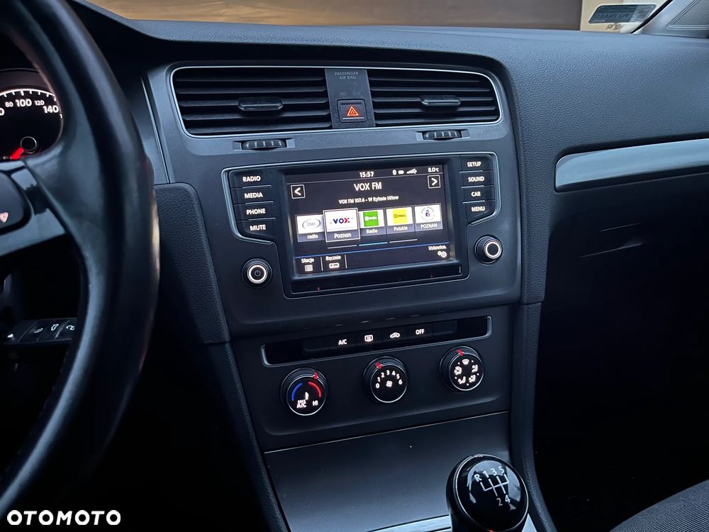 Volkswagen Golf 1.6 TDI BlueMotion Trendline - 14