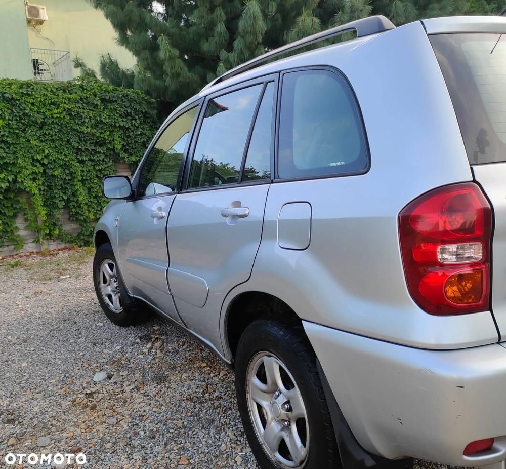 Toyota RAV4 2.0 D-4D 4x4 - 14