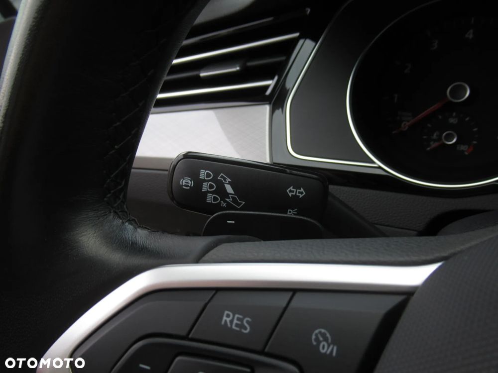 Volkswagen Passat 1.5 TSI EVO Business DSG - 14