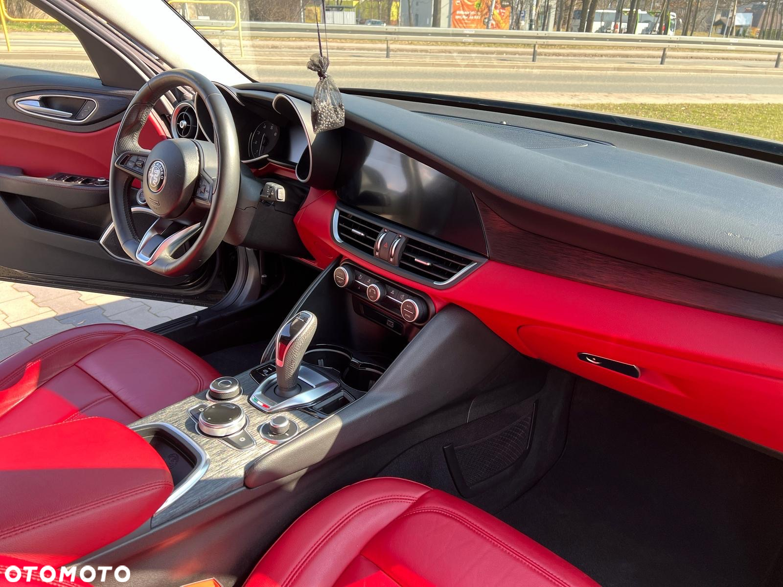 Alfa Romeo Giulia 2.0 Turbo 16V AT8 Veloce - 9