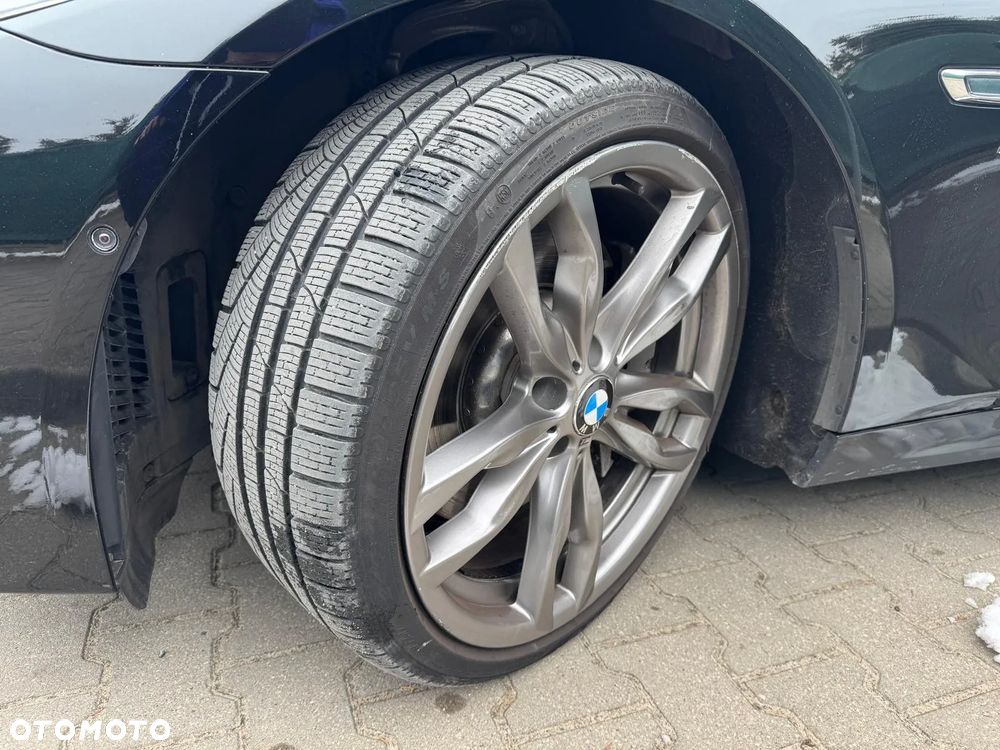 BMW Seria 5 M550d xDrive - 32