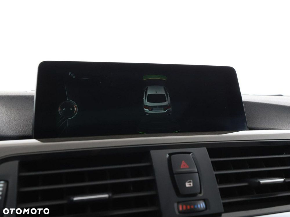 BMW Seria 4 418d Luxury Line - 25