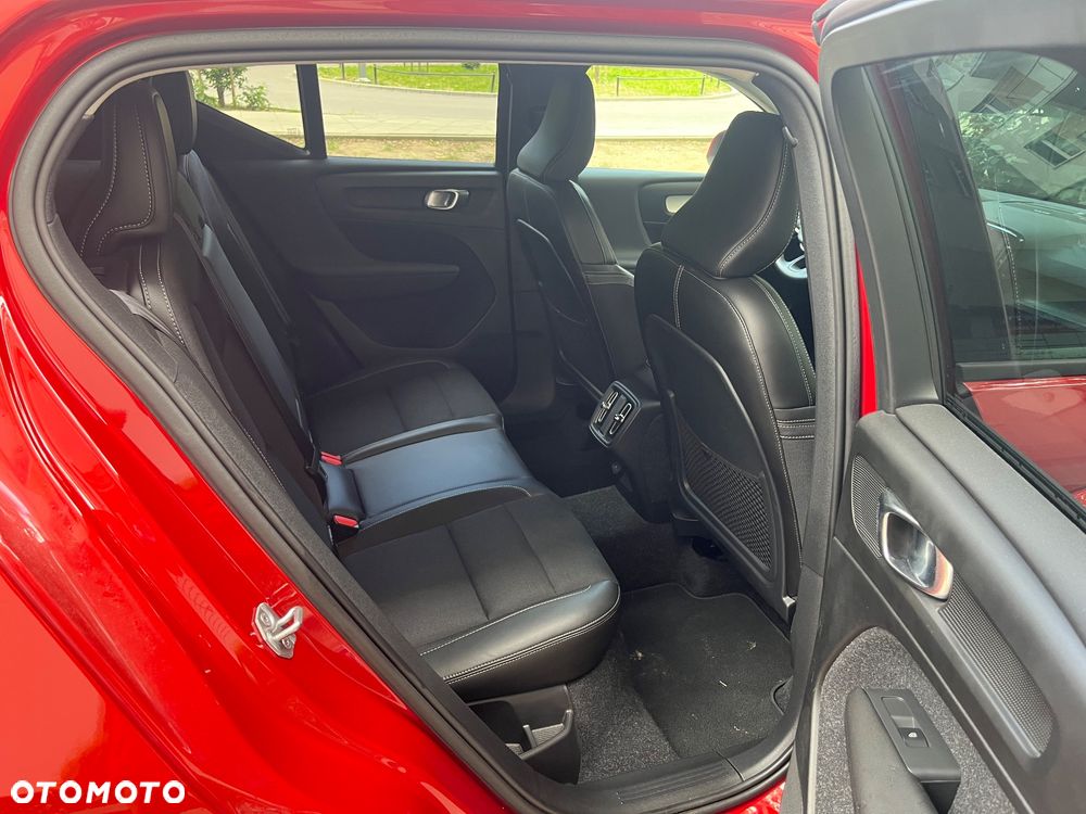 Volvo XC 40 D3 Momentum Pro - 12