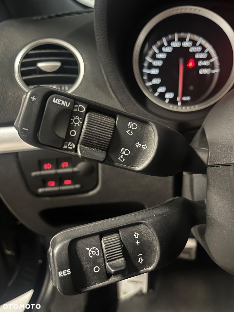 Alfa Romeo Brera 2.4 JTDM 20V DPF Sky View - 23