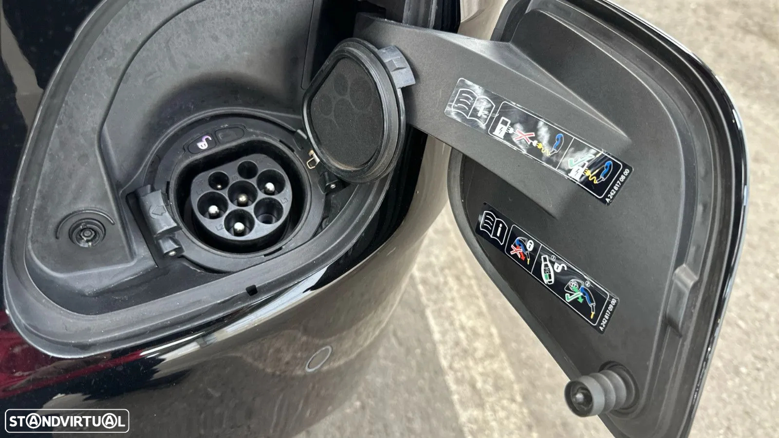 Mercedes-Benz C 300 de AMG Line - 18