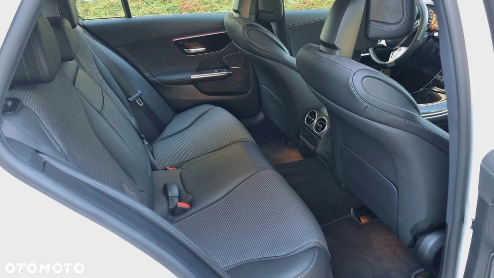 Mercedes-Benz Klasa C 300 d mHEV Avantgarde - 14