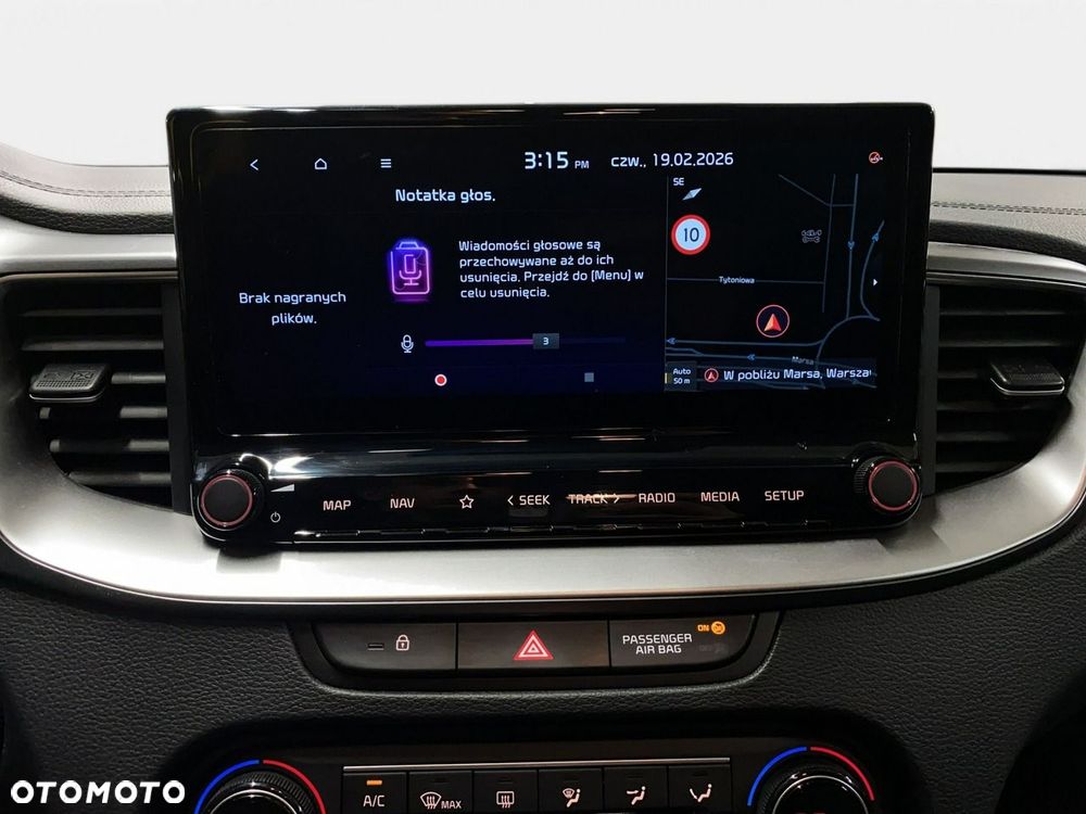 Kia Ceed - 32