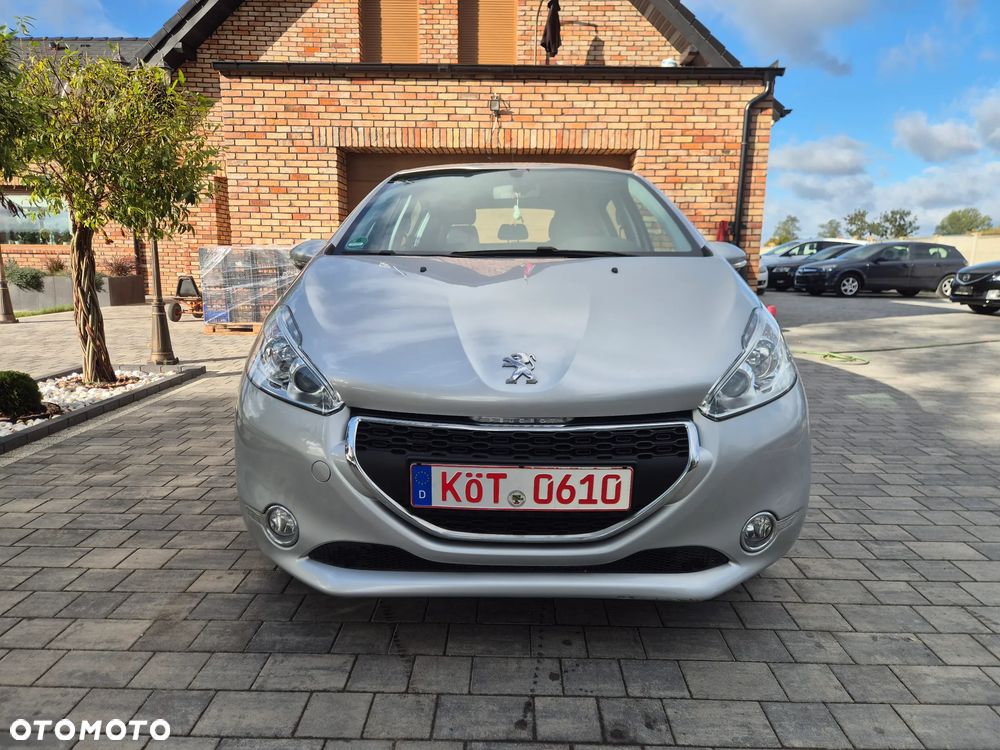 Peugeot 208 - 9