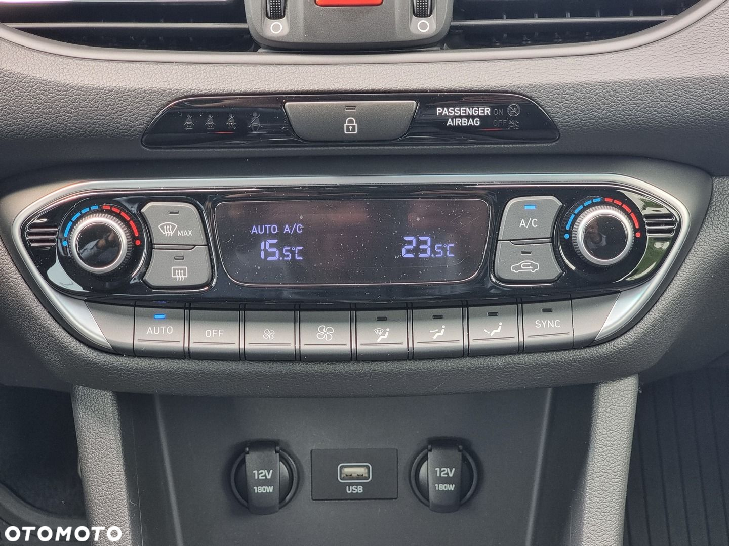 Hyundai i30 1.5 DPI Smart - 32