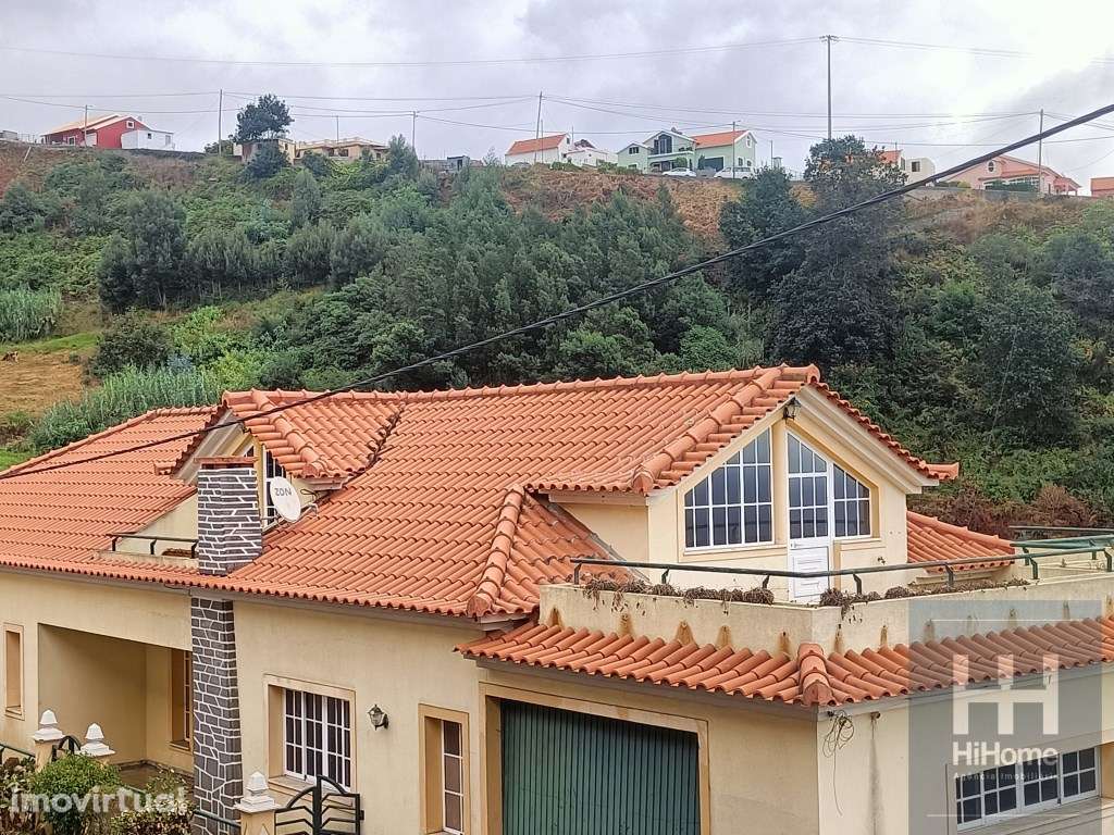 Moradia T3 com garagem e zona exterior com churrasqueira e oficina - Grande imagem: 5/56