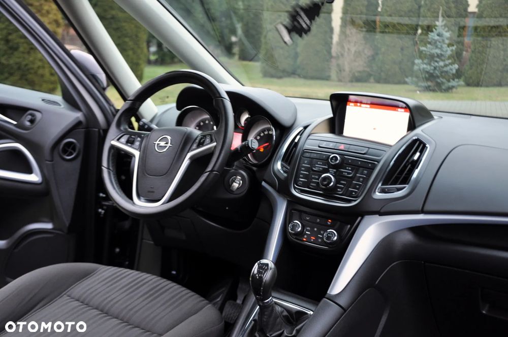 Opel Zafira Tourer 1.4 Turbo Edition - 26