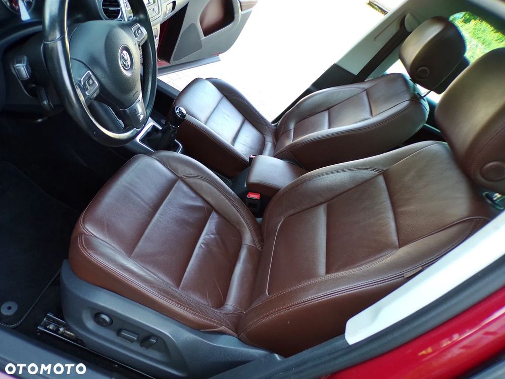 Volkswagen Tiguan 2.0 TDI DPF 4Motion BlueMotion Technology Exclusive - 24