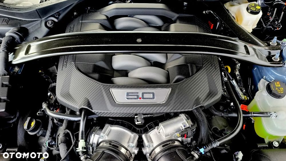 Ford Mustang - 25