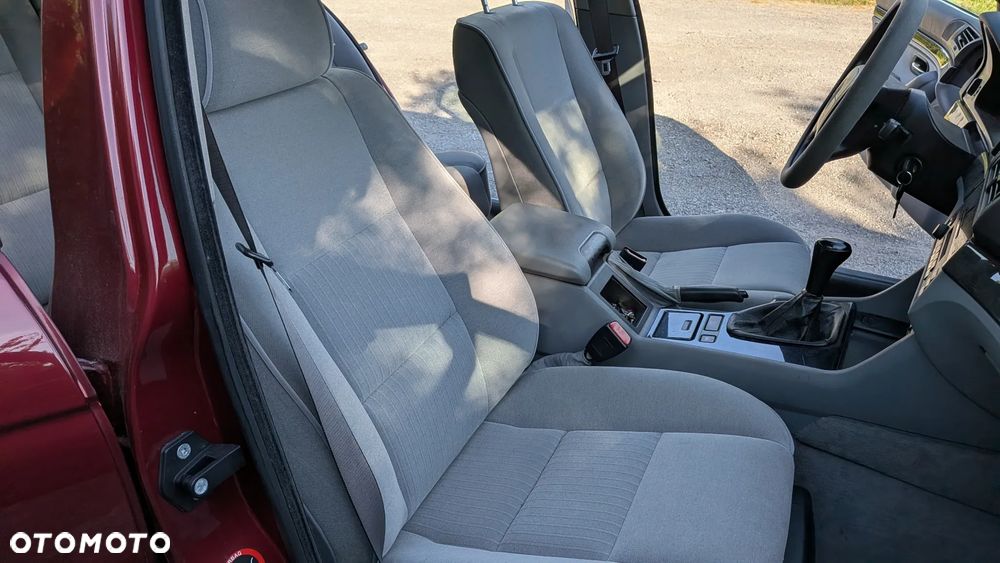 BMW Seria 5 - 16
