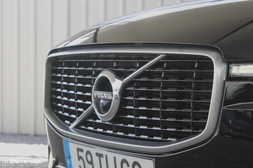 Volvo XC 60 2.0 T8 PHEV R-Design AWD - 51