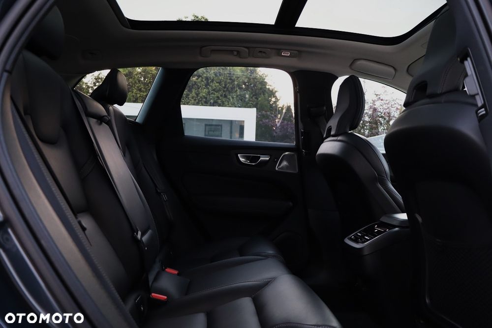 Volvo XC 60 - 22