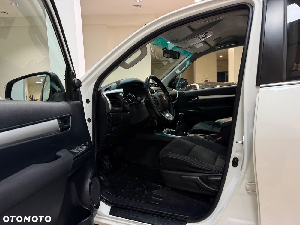 Toyota Hilux 2.4 D-4D Double Cab Selection 4x4 - 25