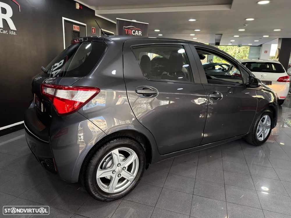 Toyota Yaris 1.0 VVT-i Exclusive - 3